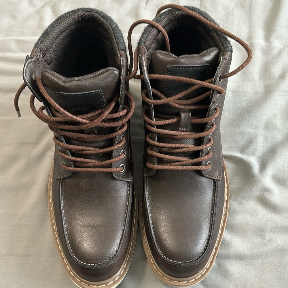 Sonoma Brown casual boots men’s size 10